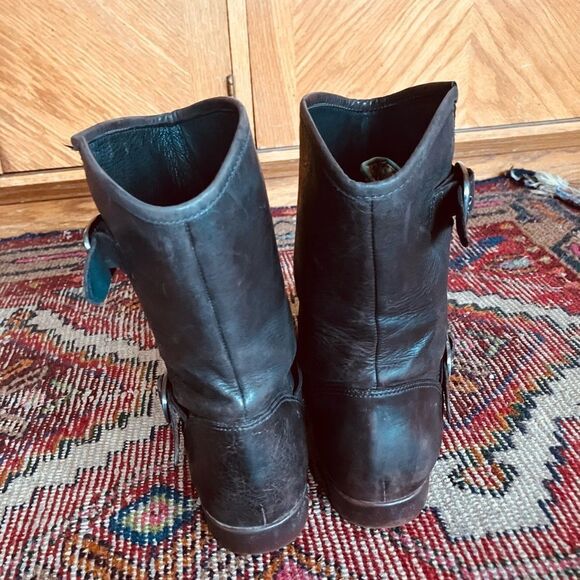 Ugh | Women's Frances dark brown Leather Boots with buckles | size 7 - Picture 3 of 9